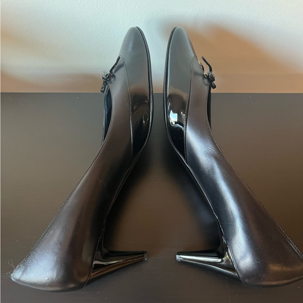 Salvatore Ferragamo Black Leather Bow Tie Pumps Size 11 - Picture 8 of 10